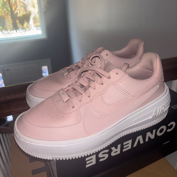 Pink Air Force 1’s - Picture 1 of 3
